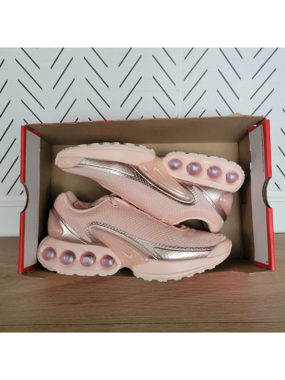 ✨Nike Air Max DN Low Size 8 Men's Shoes Sneakers Washed Peach Coral HV4861-601 - Picture 8 of 10